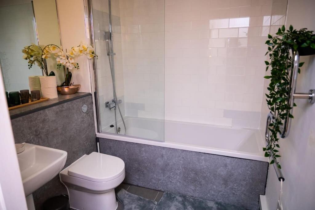 2 Bed Apt In Leeds City Centre Εξωτερικό φωτογραφία