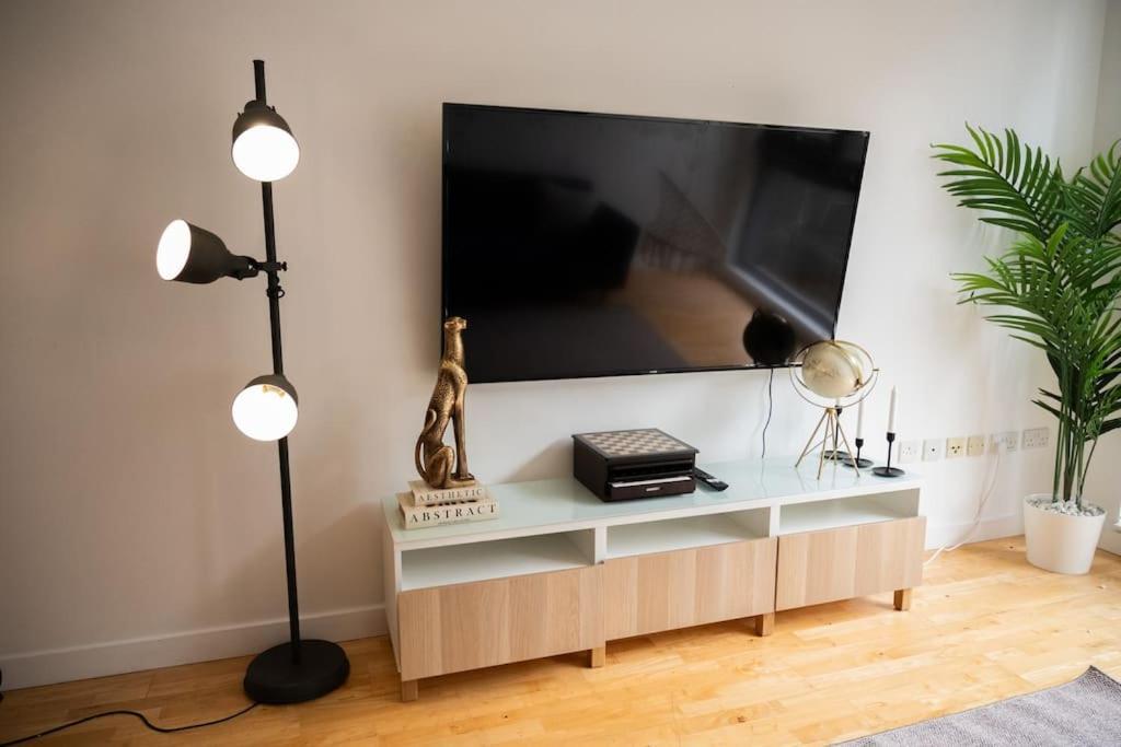 2 Bed Apt In Leeds City Centre Εξωτερικό φωτογραφία