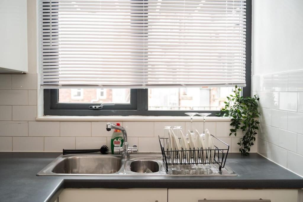2 Bed Apt In Leeds City Centre Εξωτερικό φωτογραφία