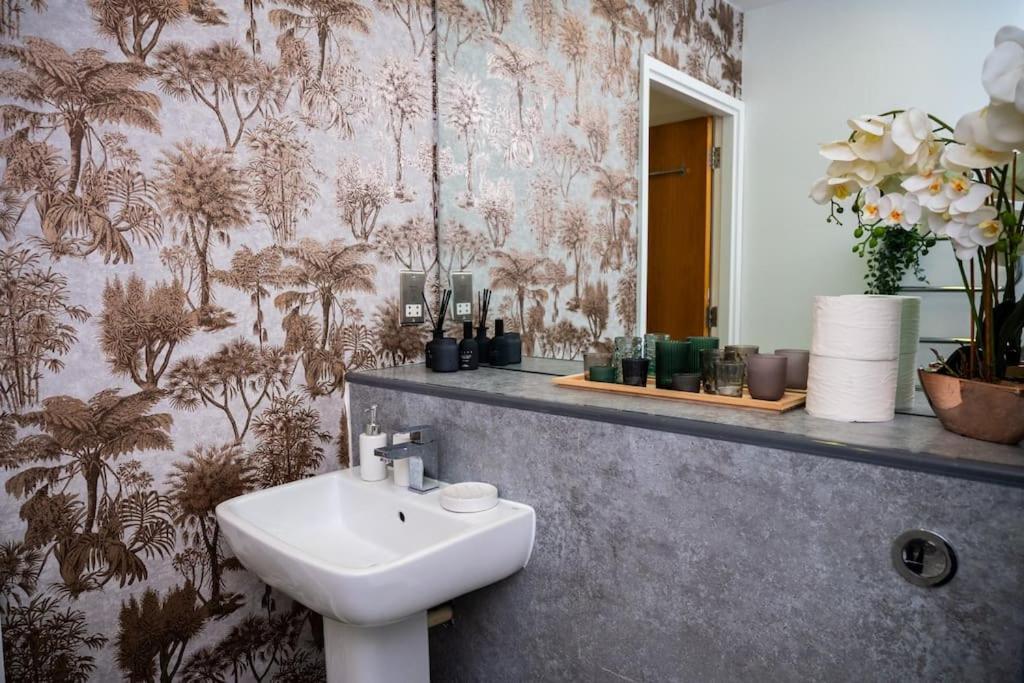 2 Bed Apt In Leeds City Centre Εξωτερικό φωτογραφία